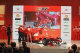 Presentation Formula 1 2010 Ferrari F10. F1 wallpaper 2010 (HIGH RESOLUTION PHOTOS)